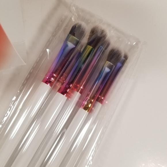 🆕️Morphe, A Better Whirled, Brush Set - Picture 3 of 5